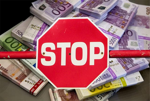 Во Франции запретили оплату наличными свыше 1'000 евро