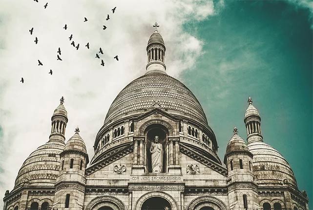 1 из 10 французов задумывался о религиозной жизни