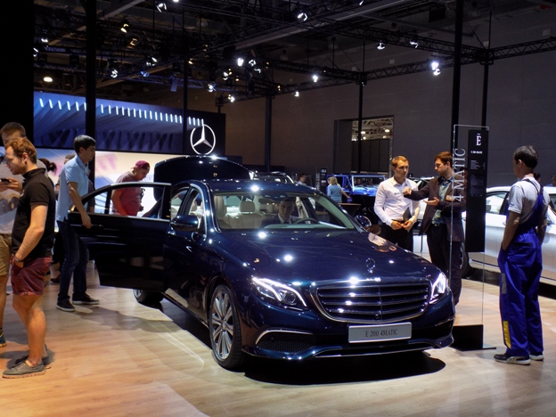 На ММАС 2016 Mercedes-Benz Rus представило инновационные модели