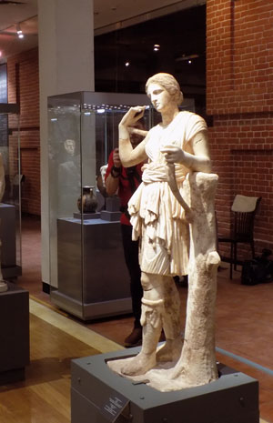 Статуя Артемиды, II в н.э. / Statue of Artemis, 2nd century AD