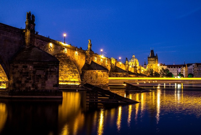 Bridge of Charles in Prague. Photo: Julia Saffron