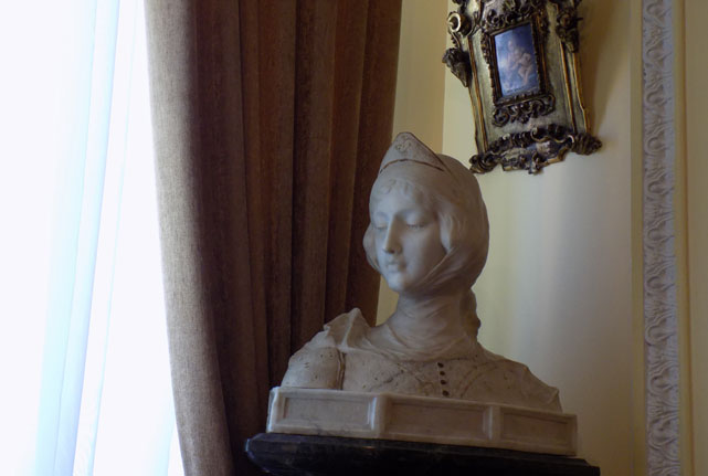 Голова девушки, Музей-квартира Н.С. Голованова