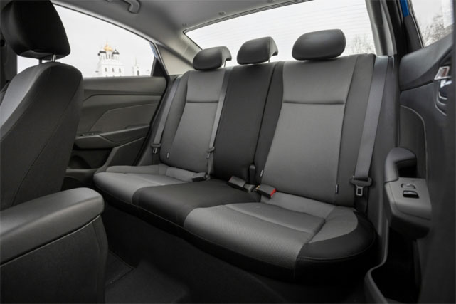 Интерьер задних сидений нового Хендай Солярис 2017 Фото: Hyundai Motor CIS