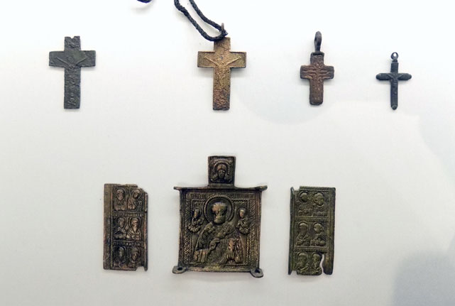 Кресты и иконки русских воинов, погибших под Плевной в 1877 г.