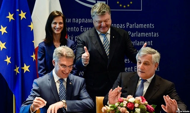 EU-Ukraine Visa Free Signed