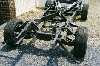 Chassis with suspension and exhaust system