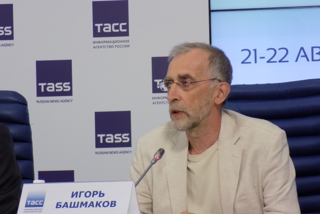 исполнительный директор Центра по эффективному использованию энергии Игорь Башмаков