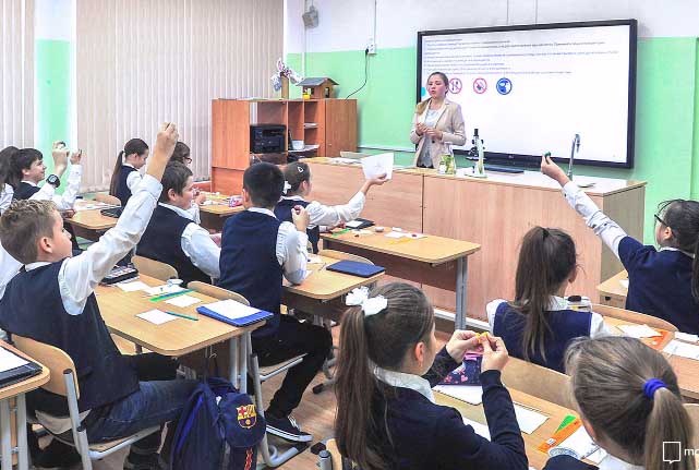 Новая московская школа стала самой большой в России