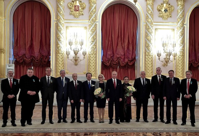 В.В. Путин наградил иностранцев Орденом Дружбы