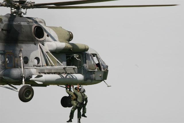 Многоцелевой военно-транспортный вертолет Ми-17-В5