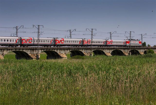 РЖД запустил движение поездов в обход Украины