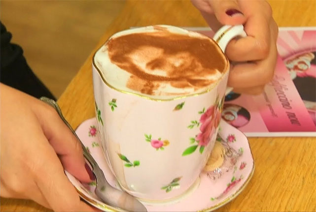 В Лондоне можно выпить селфичино - селфи в чашечке кофе