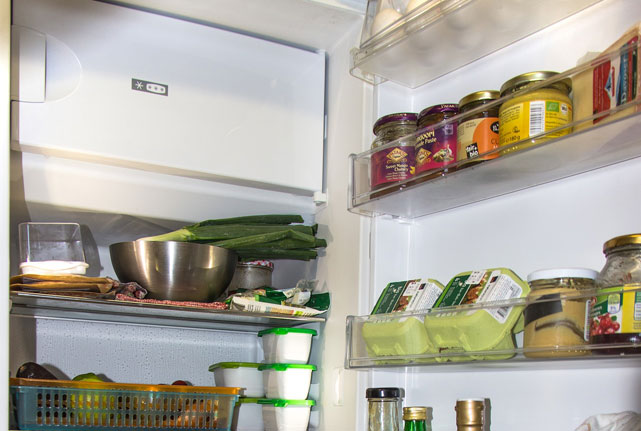 Как часто надо размораживать холодильник и мыть его?