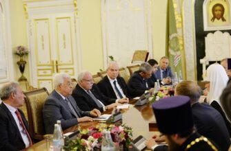 Meeting of patriarch with Mahmud Abbas