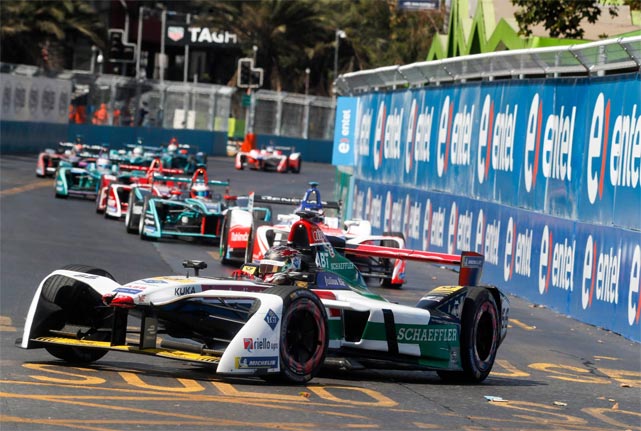 Формула Е (Formula E) – это гоночный чемпионат, в котором участвуют только электромобили. Фото: FIA 