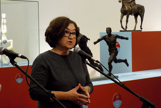 З.И. Трегулова открывает выставку "Футбол и не только"