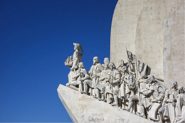 Португальцы почтили память Луиса Камоэнса - отметили День Португалии