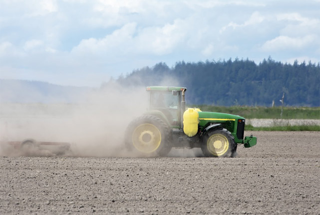 Фермеры Франции и Германии уничтожают посевы Bayer-Monsanto