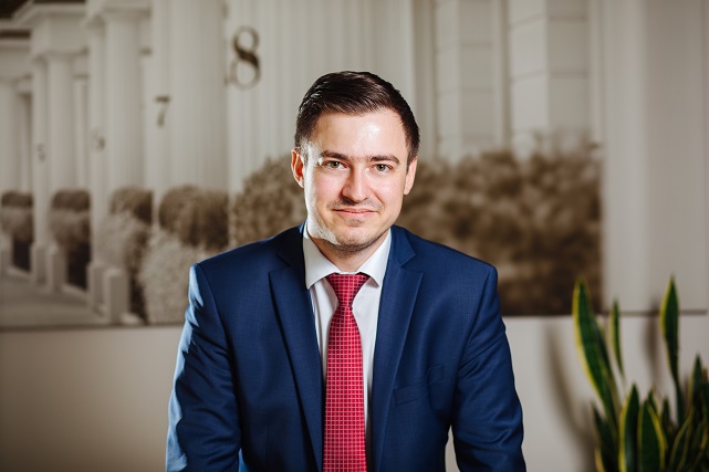 Анатолий Довгань, директор департамента мониторинга рынка и оценки Savills в России 