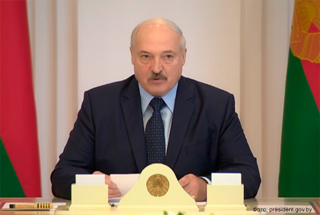 Две версии одного разговора Путина и Лукашенко