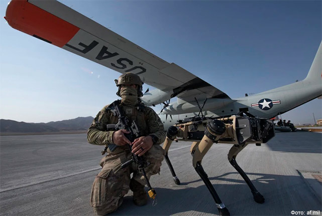 На службе армии США появились роботы-собаки