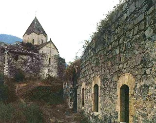 Армянский монастырь Ерек Манкунк, XVI—XVII века