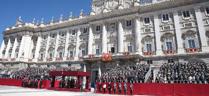 полемика вокруг монархии в Испании