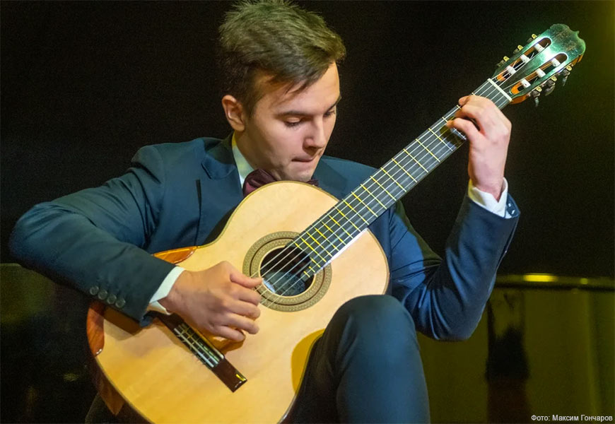 Николай Иванилов (гитара)