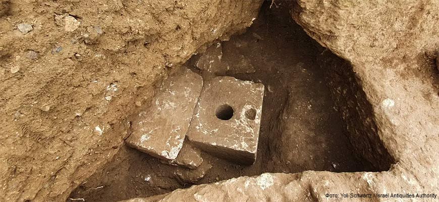 В Иерусалиме нашли 2700-летний частный туалет