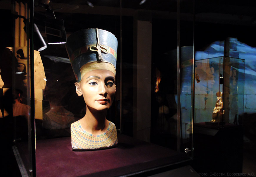 Египтяне погрузили москвичей в гробницу фараона Тутанхамона