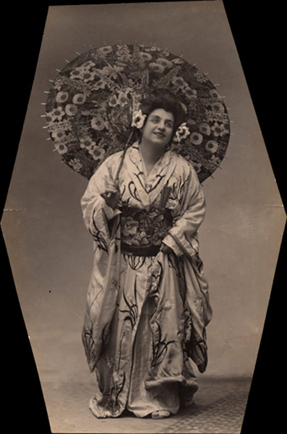 Портрет Розины Сторкио в костюме Чио-Чио-сан. Милан, 1904. Фотография из коллекции Archivio Storico Ricordi.