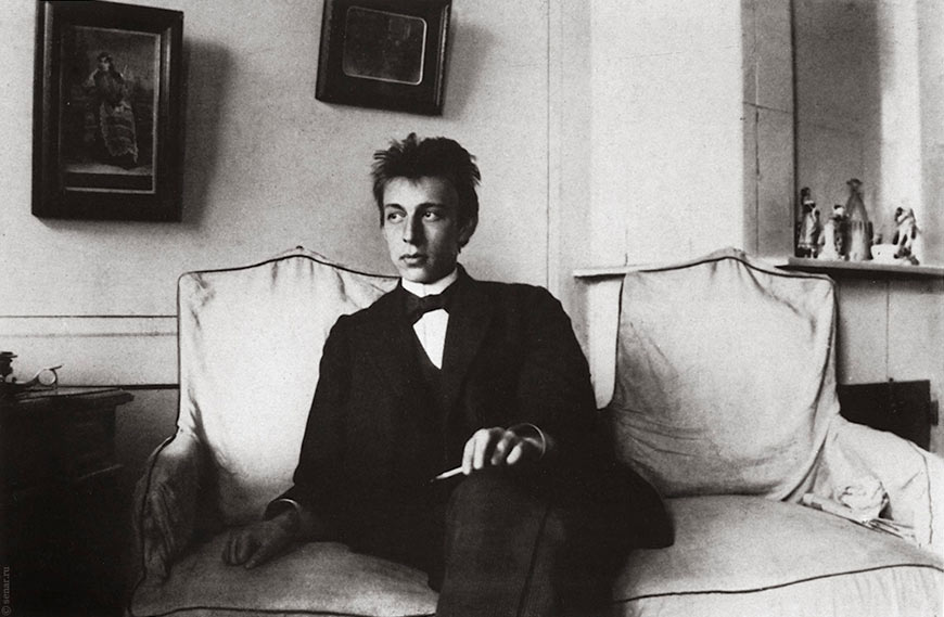 Сергей Рахманинов в 1897 году после провала на премьере Первой симфонии.