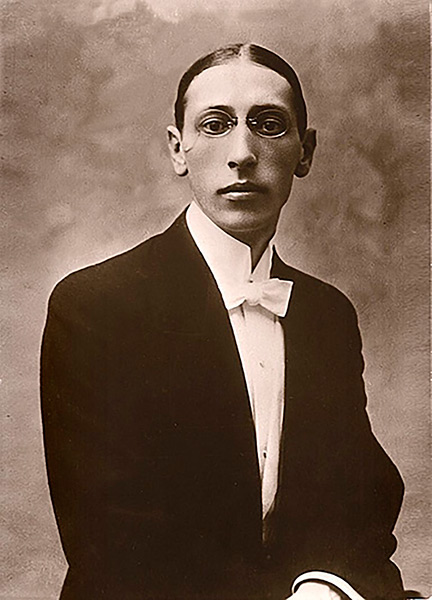 Игорь Фёдорович Стравинский (1882 – 1971) в 1910 году. Композитору 28 лет.