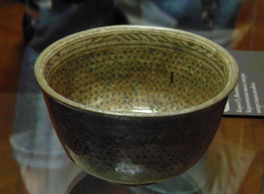 Чаша для чая («тяван») типа «мисима», Корея (?) Япония (?), XVI-XVII вв.