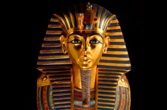 Гробница Тутанхамона была ограблена её открывателем
