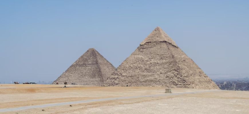 Египтяне изучают потайные коридоры пирамиды Хеопса в Гизе