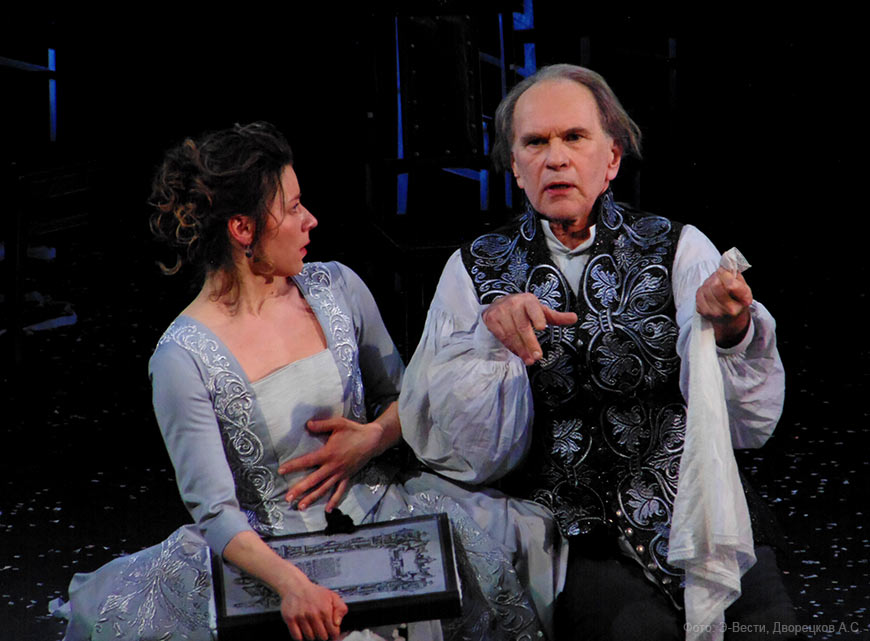Екатерина Крамзина (Констанция, жена Моцарта) и Алексей Гуськов (Антонио Сальери)