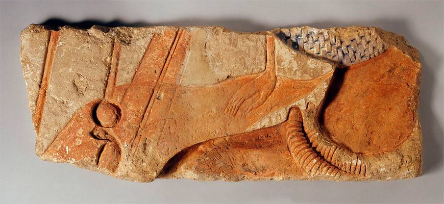 Барельеф мужчины из царской семьи, носящим «золото почёта», Новое царство, ок. 1353-1336 до н.э.