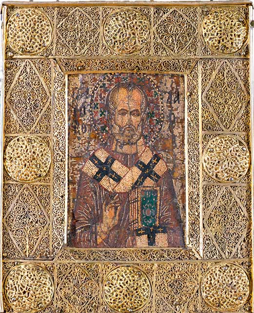 Св. Николай Мирликийский, XIII в.Дерево, мозаика на воске. Оправа - золоченое серебро.