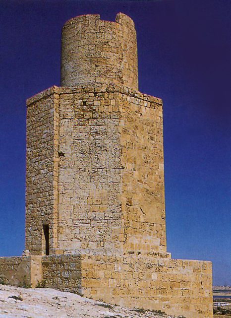 Останки башни Великого храма Осириса Тапосирис Магна.