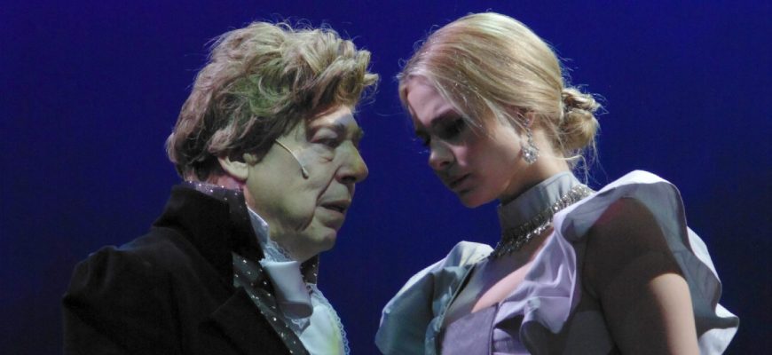 Щемящий душу «Дядюшкин сон» открыл сезон в Театре Гоголя
