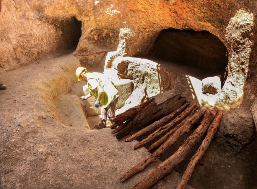 ‘Сарайини’, древний многоуровневый подземный город, построенный в 8 веке в районе Сарайону города Конья, Турция.