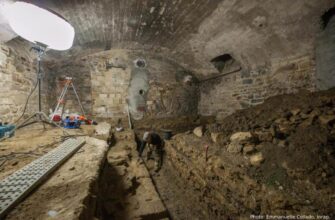 Французские археологи раскопали 600-летний замок