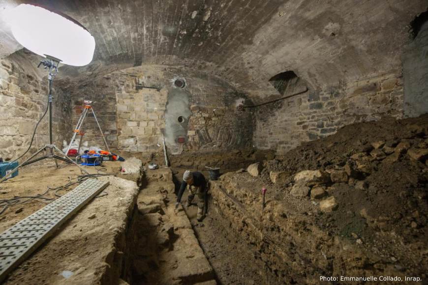 Французские археологи раскопали 600-летний замок