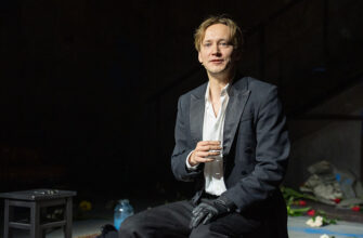 В МХТ все оказались идиотами