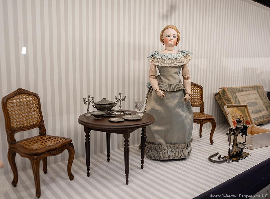 "Августейшие. Куклы" как торжество гуманизма