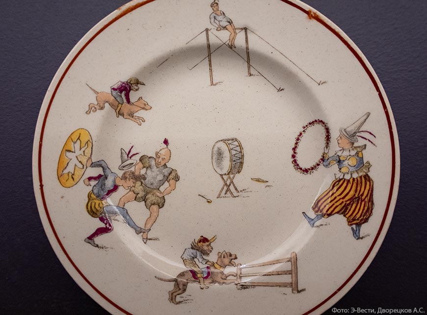 "Августейшие. Куклы" как торжество гуманизма