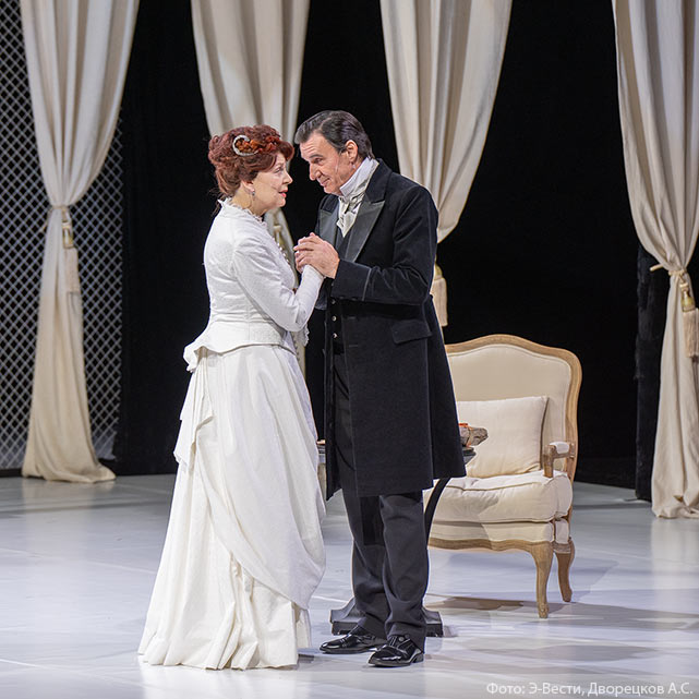 Волки и овцы. Театр Сатиры защитил сильных и деловых