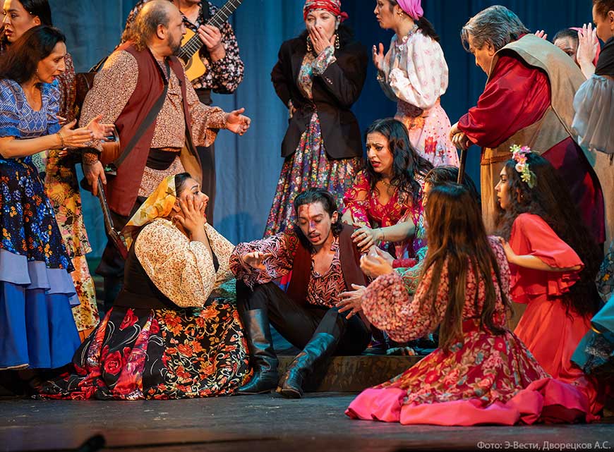 Трудное счастье. Яркая цыганская мелодрама