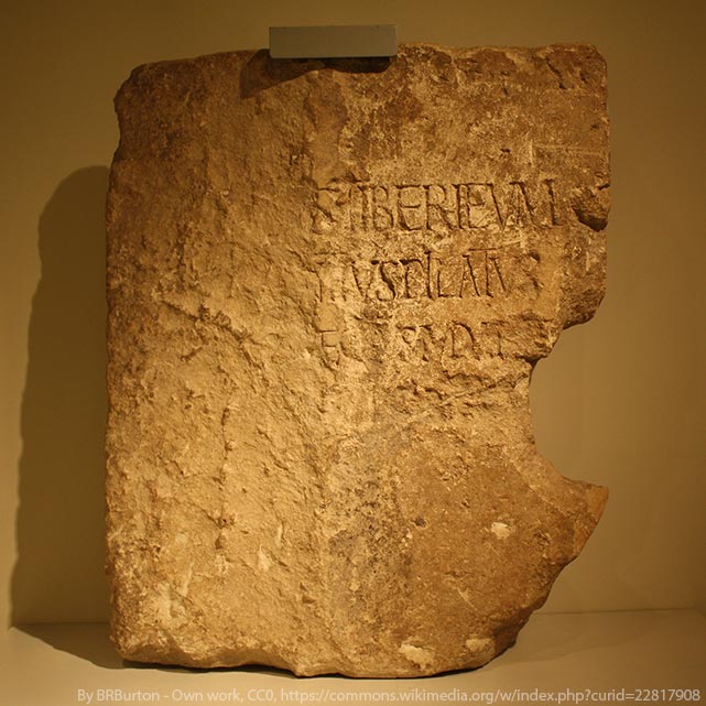 Надпись Понтия Пилата; оригинальный камень, ныне находящийся в музее Израиля в Иерусалиме